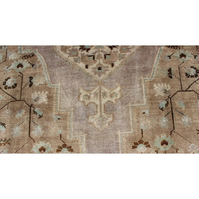 Vintage Turkish Floral Medallion Oushak in Earth Tones, Lavender, and Ice Blue 7'2 X 11'0 For Sale - Image 9 of 9