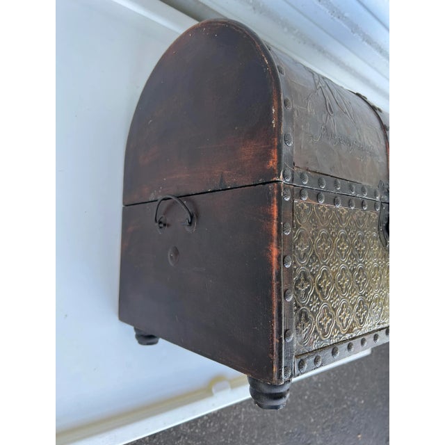 Mid 20th Century Vintage Decorative Wood Dome Treasure Chest Box For Sale - Image 10 of 10