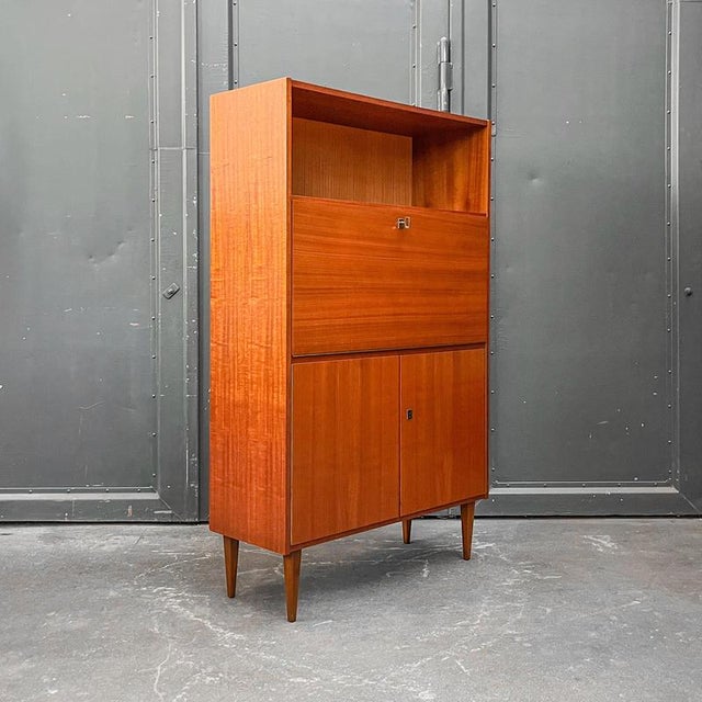 Practical Writing Desk in Mahogany For Sale - Image 3 of 18