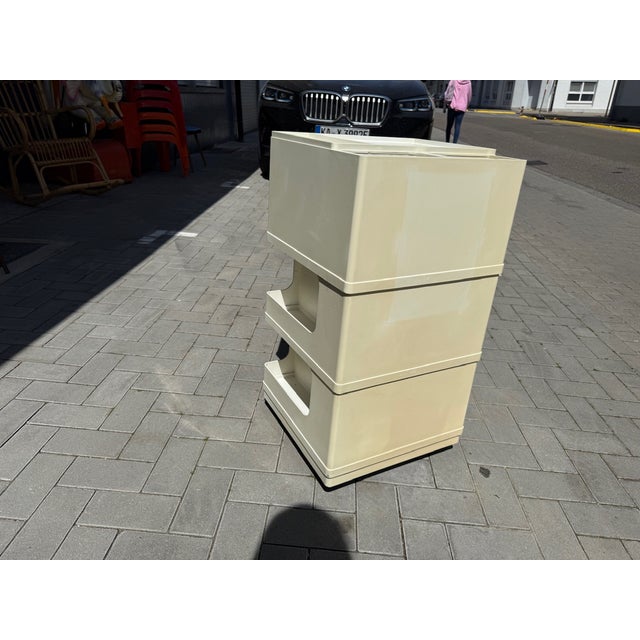 Large Vintage Space Age Container by Giovanni Pelis for Neolt, 1960s For Sale - Image 15 of 18