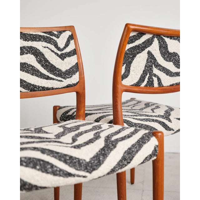 Model 80 Dining Chairs in Teak with Zebra-Print Upholstery by Niels O. Møller for j.l. Møllers, Denmark, 1960s, Set of 6 For Sale - Image 9 of 18