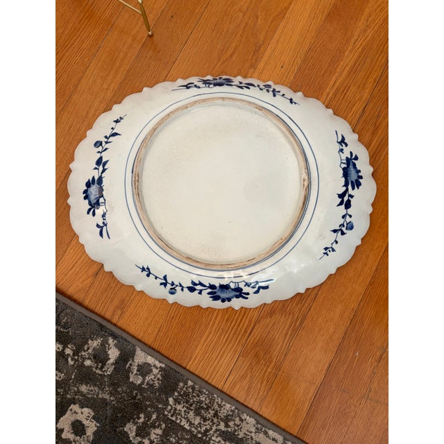 Ceramic Late 19th Century Meiji Period Large Imari Platter With Cat For Sale - Image 7 of 10