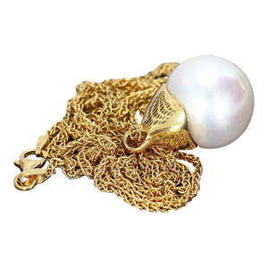 18k Yellow Gold Pearl Pendant & Chain