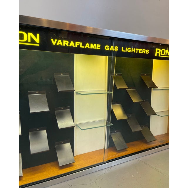Lighted Counter Glass Varaflame Display Cabinet from Ronson, UK, 1960s For Sale - Image 18 of 18