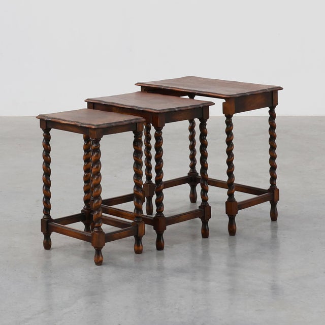 Antique Oak Barley Twist Nesting Tables, England, 1900, Set of 3 For Sale - Image 18 of 18