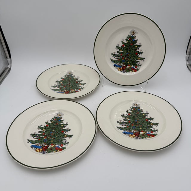 Vintage Christmas Tree by Cuthbertson Dinner Plates and Platter - 6 pcs For Sale - Image 4 of 12