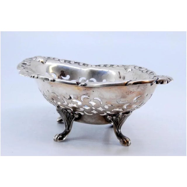 Silver Candy Box with Floral Motifs and Feet, in Very Good conditions. Designed from 2000 This piece has an attribution...