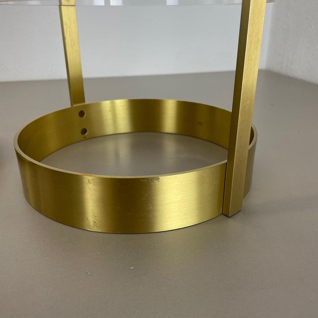 Hollywood Regency Brass and Acrylic Glass Umbrella Stand, Italy, 1970s For Sale - Image 16 of 18