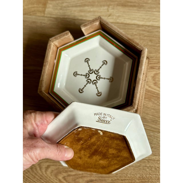 Vintage 1970s Gucci Horsebit Porcelain Hexagon 4 Appetizer Coaster Plate Set in Leather Case For Sale - Image 11 of 12