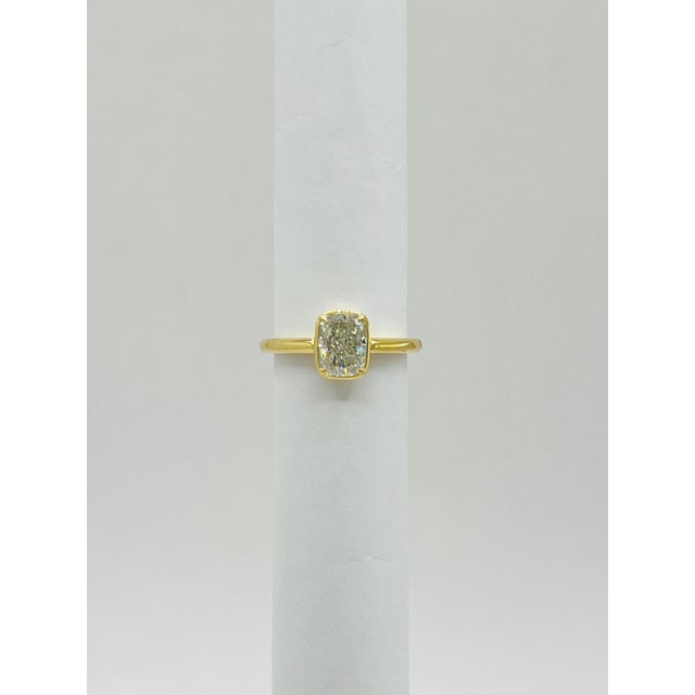 Gia White Diamond Cushion 1.50 Carat Solitaire Ring in 18k Yellow Gold, Size 6.5 For Sale In Los Angeles - Image 6 of 9