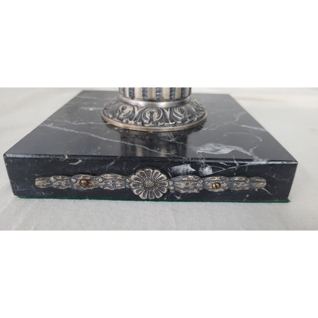 Classical Roman 1900 Silver Plated Spanish Brass Statue Lamp With Mica Shade For Sale - Image 3 of 13