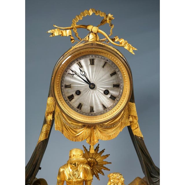 French Ormolu Mantle Clock with Baldaquin Bed Pendulum, Paris, France, 1790s For Sale - Image 5 of 13