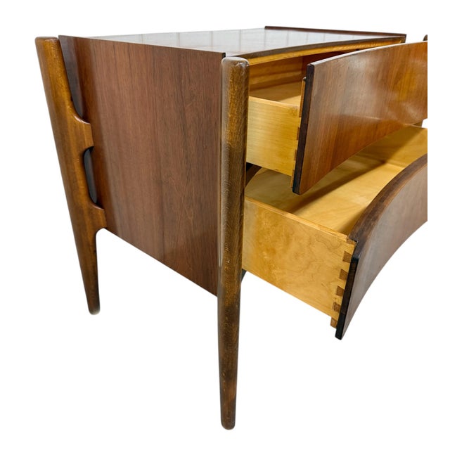 Brown Mid-Century Swedish Modern William Hinn Sculptural Walnut Nightstands - Set of 2 For Sale - Image 8 of 9