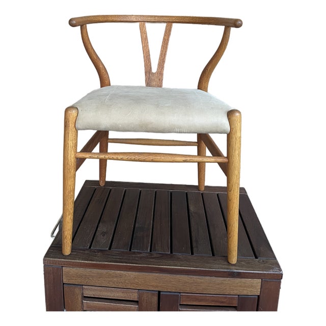 Mid Century 1960's Attributed to Hans Wegner Carl Hanson Oak & Leather Wishbone Chair For Sale