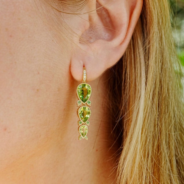 Contemporary Nina Zhou Lily of the Valley 7.40ctw Peridot Tsavorite Diamond Drop Earrings in 14k Yellow Gold, A Pair For Sale - Image 3 of 9