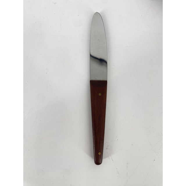 Mid-Century Design Teak Cutting Board with Integrated Knife by Carl Auböck for Auböck Werkstätten, Austria, 1950s, Set of 2 For Sale - Image 4 of 10