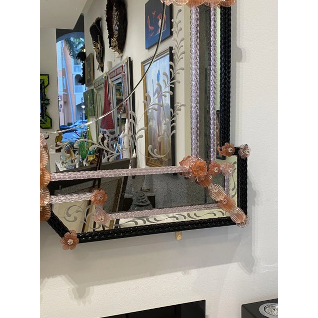 "Nefertari" Venetian Mirror Created for Venice Glass Week For Sale - Image 4 of 5