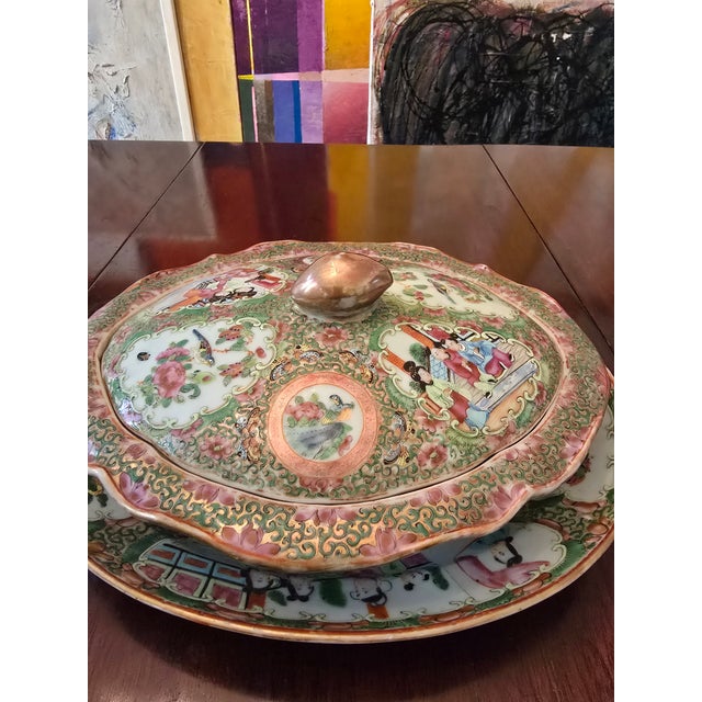 A true antique over 175 years old or older chinese porcelain ( guaranteed) tureen cover and under plate. Having exquisite...