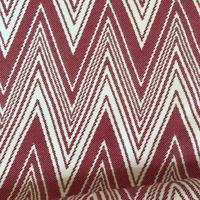 Brunschwig & Fils Brunschwig & Fils “Grace” in Rojo Fabric For Sale - Image 4 of 5