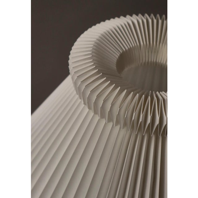 Ceramic Swedish Grace Porcelain Table Lamp by Louise Adelborg, 1926 For Sale - Image 7 of 16
