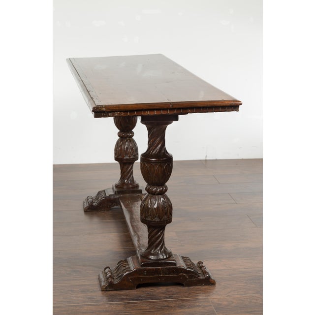 Italian 1820s Walnut Table with Carved Legs, Twisted Motifs and Waterleaves For Sale - Image 4 of 12