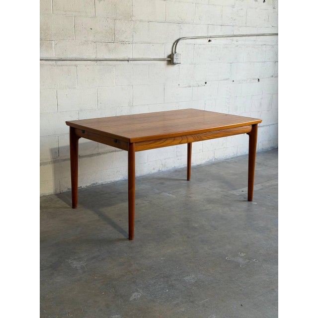 Mid-Century Modern Vintage Rectangular Extendable Teak Dining Table Mid-Century Modern 1960s For Sale - Image 3 of 13