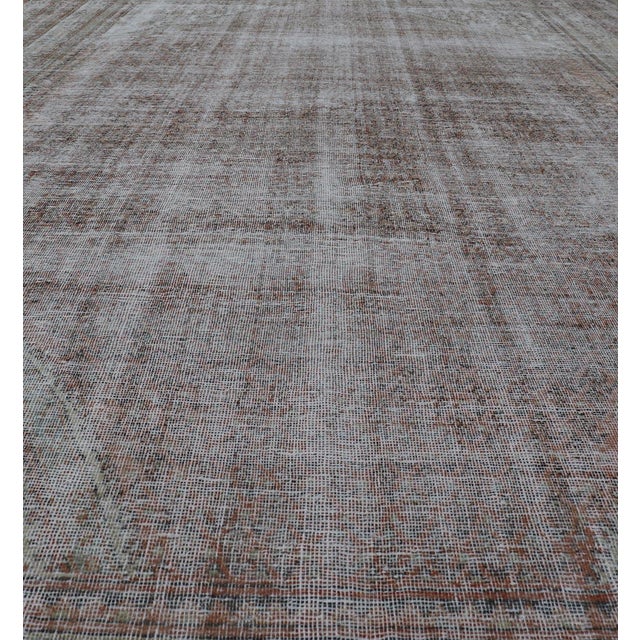 Antique Distressed Persian Mahal Rug With Large Medallion in Muted Colors For Sale - Image 4 of 12