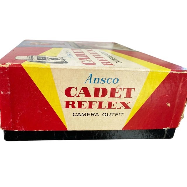 Vintage Ansco Cadet Reflex Camera W/ Flash, Manual, Original Box *B&w and Color For Sale In New York - Image 6 of 8