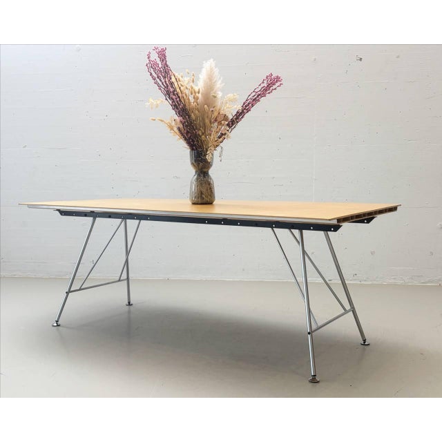 The uni standard table by atelier alinea is an outstanding example of functional swiss design. Designed by ueli...