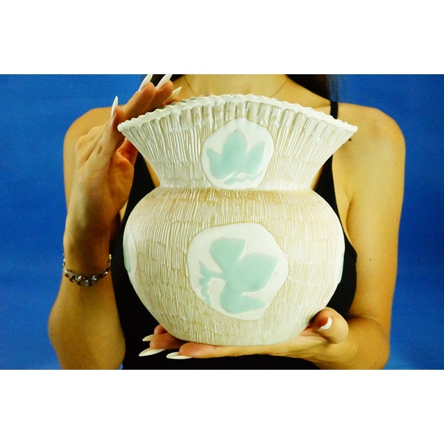 Majolica Ceramic Vase with Vine Leaf Decoration attributed to Nino Strada for Cima Deruta, 1950s For Sale - Image 15 of 18