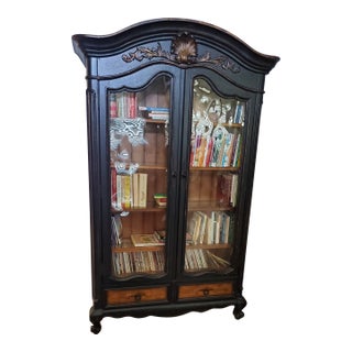 Hooker Furniture North Hampton Bonnet Top Display Cabinet / Bookcase For Sale