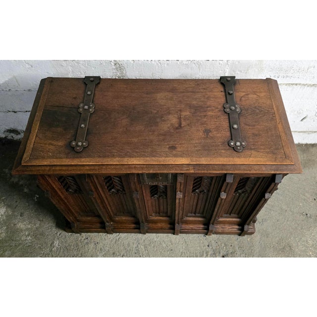 Antique Neo-Gothic Style Carved Oak Chest, 1800s For Sale - Image 3 of 11