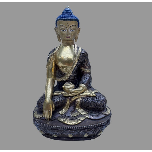 Tibetan Shakyamuni Buddha Gilt Bronze Statue Sealed Double Vajra 7.5” For Sale - Image 9 of 10