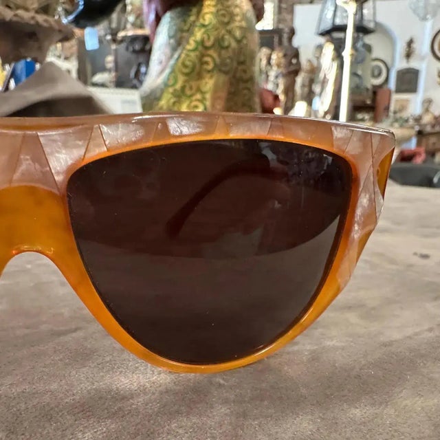 Plastic 1980s Laura Biagiotti Mother Pearl and Brown Acetate Luxury Sunglasses For Sale - Image 7 of 9