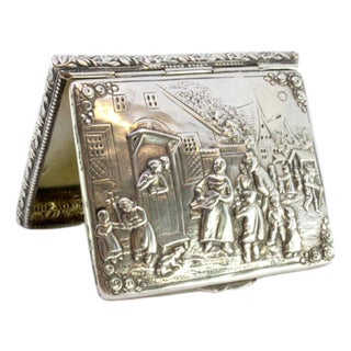 Silver Snuffbox Embossed with Everyday Scenes and Gold Interior For Sale