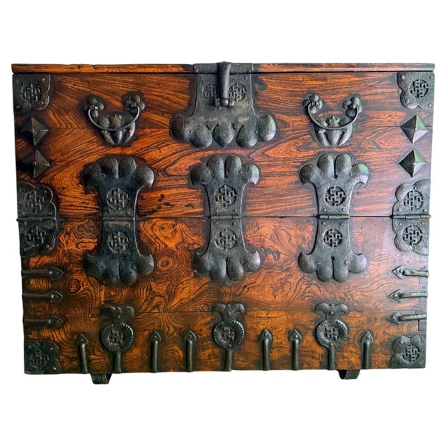 Wood Antique Korean Bandaji with Expressive Grains from Jeju Do Island For Sale - Image 7 of 18