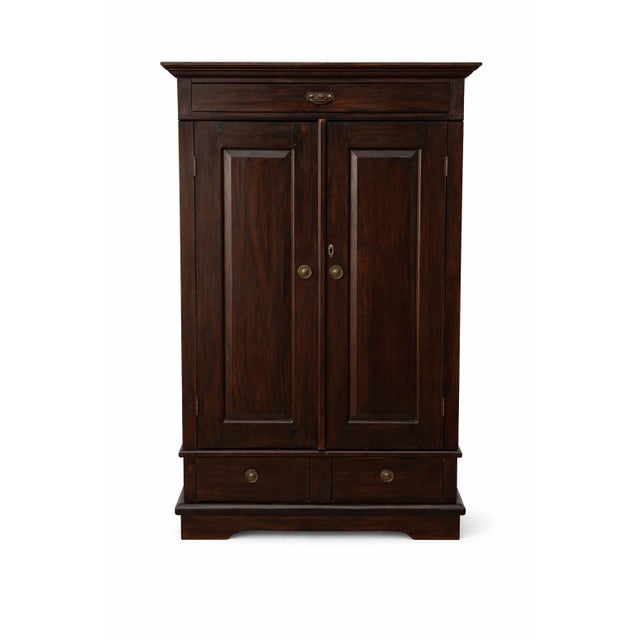 Late 19th Century American Gentleman’s Dressing Cabinet in Original Deep Brown Finish – Circa 1890–1905 For Sale In Los Angeles - Image 6 of 11