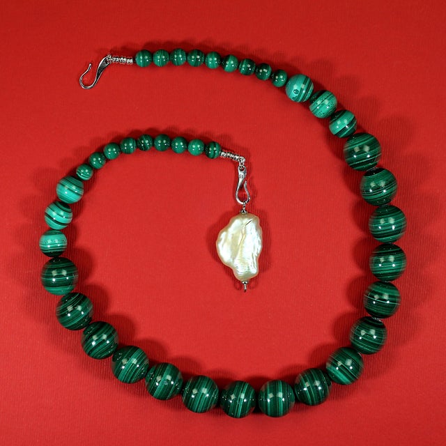 Ajd 19 Inch Marvelous Malachite Necklace For Sale In Raleigh - Image 6 of 6