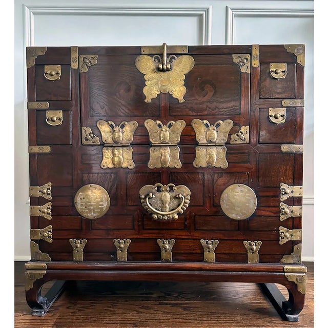 Late 19th Century Fine Antique Korean Wedding Bandaji Chest Joseon Dynasty For Sale - Image 5 of 12