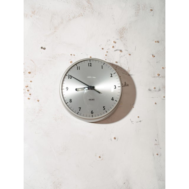 Grey Clock from Gent of Leicester, England, 1960s For Sale - Image 12 of 12