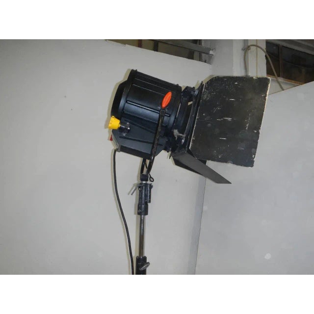 Metal Italian Photographer's Spotlight from Manfrotto Bassano, 1970s For Sale - Image 7 of 18