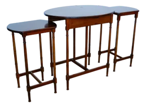 Tall Mahogany Oval Nesting Tables, England, 1900s, Set of 3