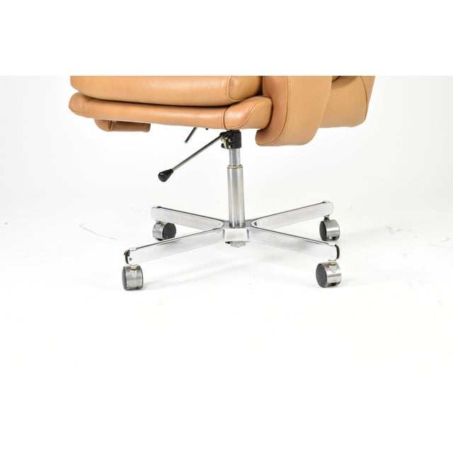 French Leather Executive Chair Attributed to Raphaël Raffel for Apelbaum, 1970s For Sale - Image 10 of 12