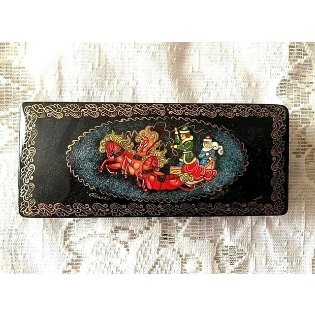 1920s Antique Hand Painted Signed Christmas Sleigh Lacquerware Box For Sale - Image 12 of 12