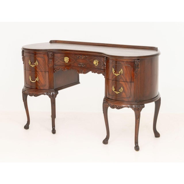 Late 20th Century Queen Anne Style Mahogany Kidney Shaped Desk For Sale - Image 5 of 9