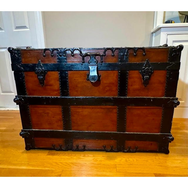 Add a powerful layer of history and character to your interior architecture with this exceptional 19th-century dome top...