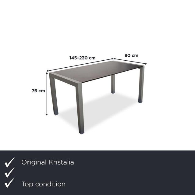 The Kristalia Sushi is the Italian manufacturer's bestseller and a prime example of minimalist design. Designed by Bartoli...