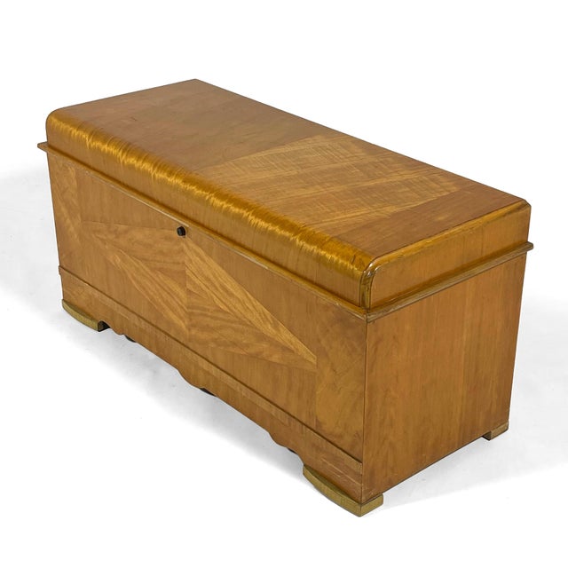 Cavalier Cavalier Waterfall Art Deco Flame Mahogany Cedar Blanket Chest For Sale - Image 4 of 11