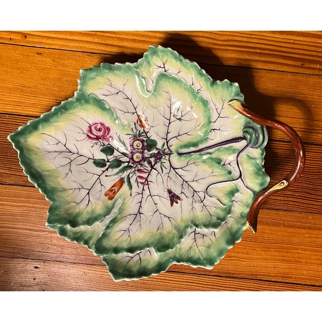 Rococo Antique 18th Century First Period Worcester Porcelain Leaf Dish With Flowers & Insects Circa 1765 For Sale - Image 3 of 11