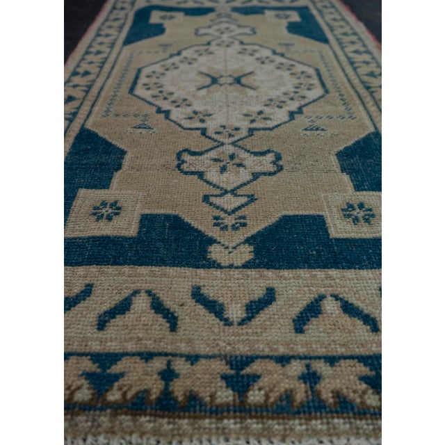 Turkish Mini Rug Oriental Hand Knotted Vintage Rug 1'10" x 3'8" #20642 For Sale In Houston - Image 6 of 8